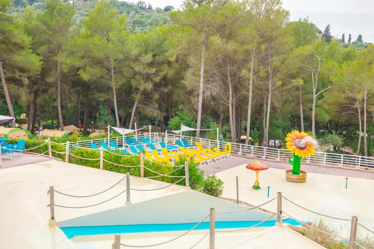 Le Pianacce Camping Village 카스타니에토카르두치 외부 사진