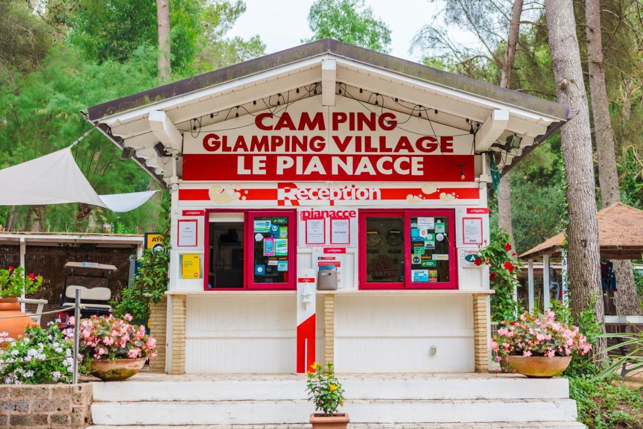 Le Pianacce Camping Village 카스타니에토카르두치 외부 사진