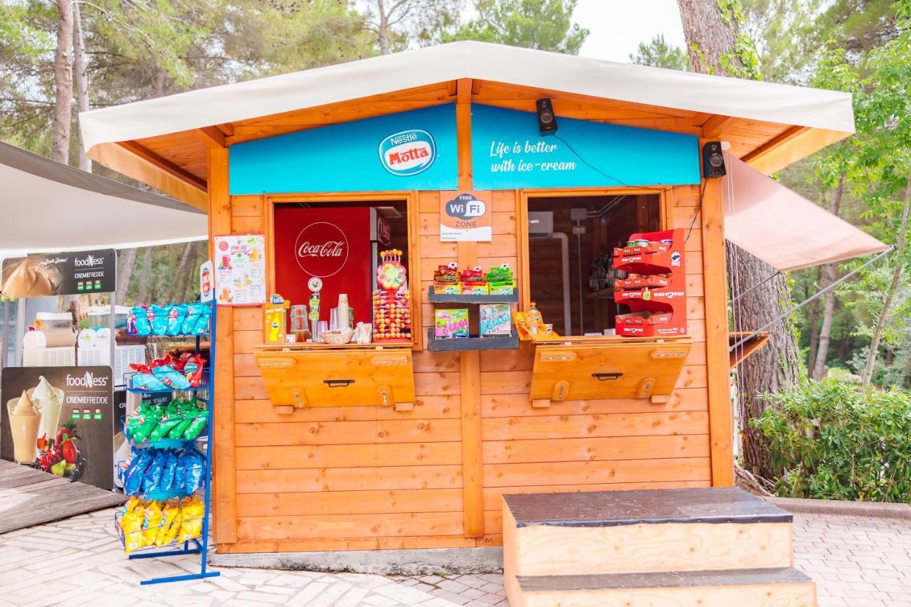 Le Pianacce Camping Village 카스타니에토카르두치 외부 사진